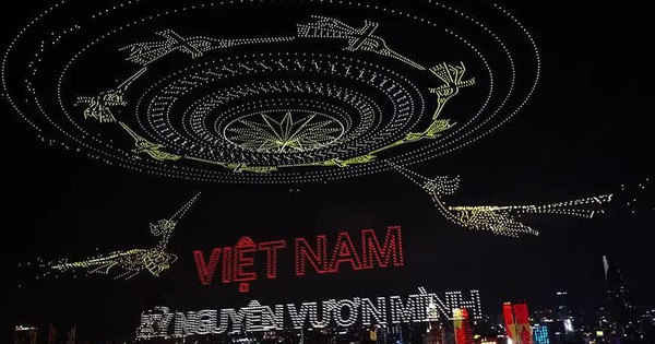 Màn trình diễn drone của TP Hồ Chí Minh xác lập kỷ lục thế giới