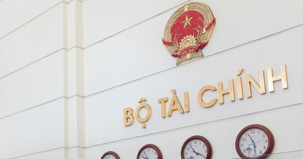 Bộ Tài chính có hơn 10.400 người nghỉ hưu trước tuổi