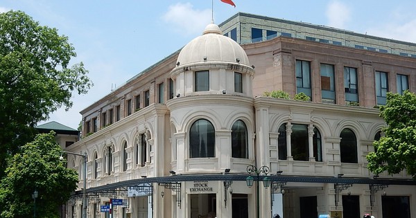 Chỉ số chứng khoán Việt Nam vào top tốt nhất thế giới, vượt qua cả Mỹ và loạt nước ASEAN