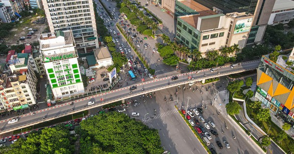 Chiều nay, Thủ tướng Chính phủ chủ trì cuộc họp quan trọng với Bộ Xây dựng, Bộ Tài chính, Ngân hàng Nhà nước...cùng loạt doanh nghiệp bất động sản, ngân hàng lớn