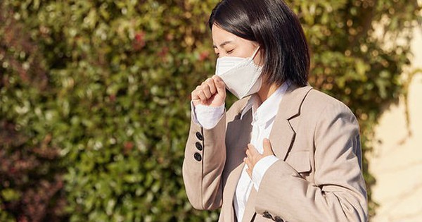 Virus gây Covid-19 liên tục biến đổi, sốt và đau họng không còn là dấu hiệu chính!