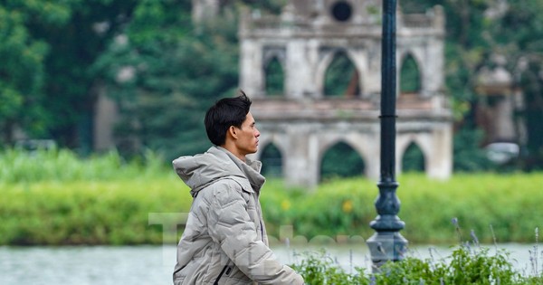 Bất thường Hà Nội đón không khí lạnh giữa mùa hè