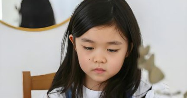 Nếu con bạn có 3 biểu hiện này thì ĐỪNG NGHI NGỜ gì nữa: Đó rõ ràng là 1 đứa trẻ THÔNG MINH