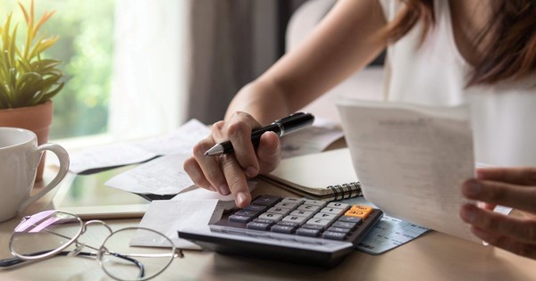 Chật vật làm lại vì thất nghiệp tuổi 30 không tích lũy và những bài học tài chính cá nhân mà tôi ước có ai nói với mình năm 20 tuổi
