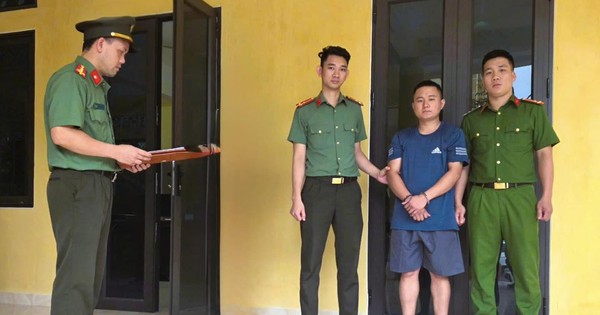 Bùi Quang Chiến ra đầu thú
