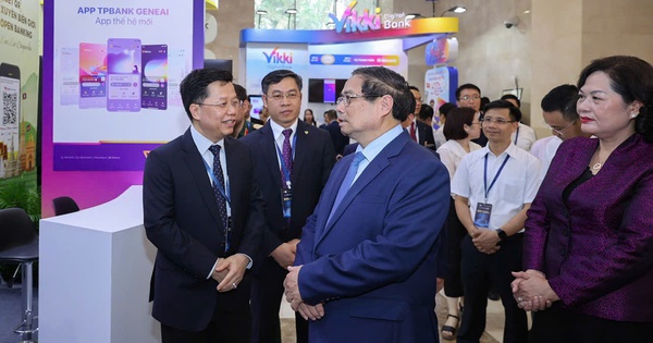 Paste to Pay và Thanh toán không chạm gây ấn tượng tại Ngày Chuyển đổi số ngành Ngân hàng 2025