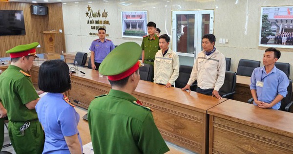 Khởi tố, khám xét chỗ ở Trần Cao Phong