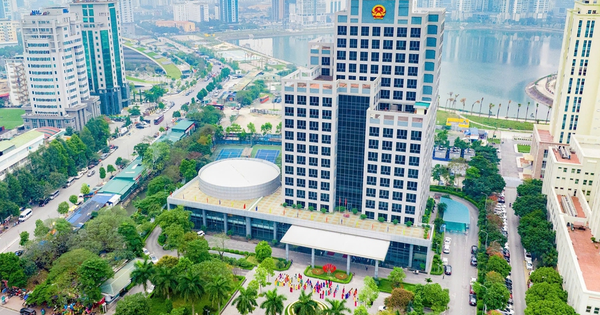 Bộ Nội vụ đưa loạt đề xuất quy định mới về tinh giản biến chế mà người dân cần biết