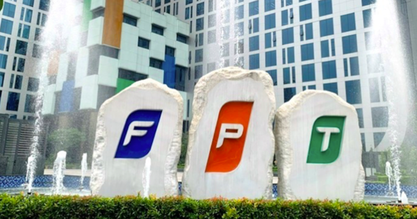 FPT dự kiến phát hành hơn 222 triệu cổ phiếu để tăng vốn