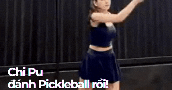 Chi Pu mới chơi Pickleball đã thích smash rồi, trông động tác rất có tiềm năng