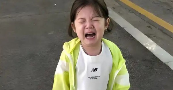 Nếu con có 4 biểu hiện này, cha mẹ phải thay đổi cách dạy dỗ ngay!