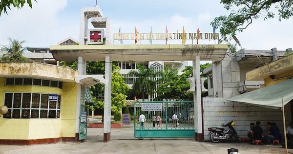 Bệnh viện báo cáo gì về vụ bé trai ở Nam Định bị yêu cầu đóng đủ viện phí mới cấp cứu?