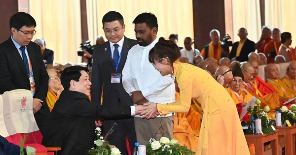 Tỷ phú Nguyễn Thị Phương Thảo dự Đại lễ Vesak 2025: Kết nối tinh thần Phật giáo với triết lý kinh doanh lương thiện vì cộng đồng