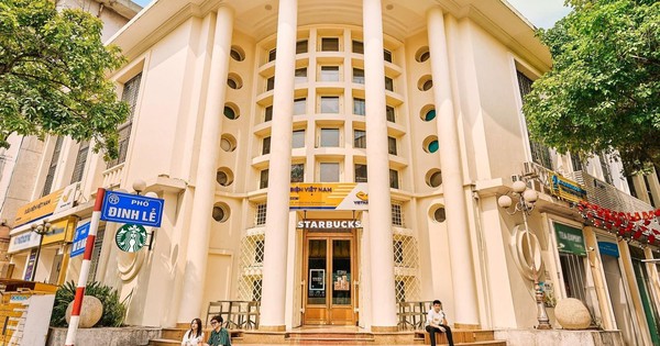 Lộ diện Starbucks Bưu điện Hà Nội: sở hữu 2 mặt tiền view Hồ Gươm, tiền thuê 260 triệu đồng/tháng