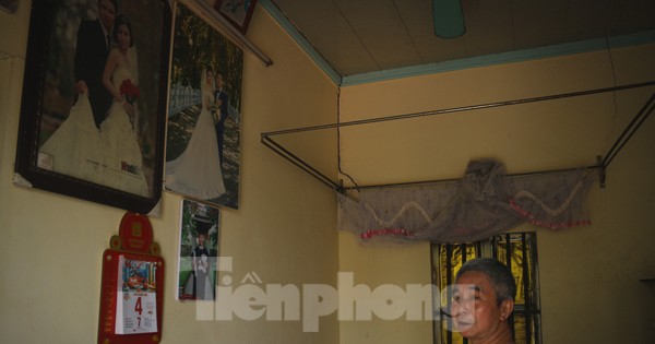 Nhiều nhà dân nứt toác sau hơn 1 năm kè Phong Vân sạt lở