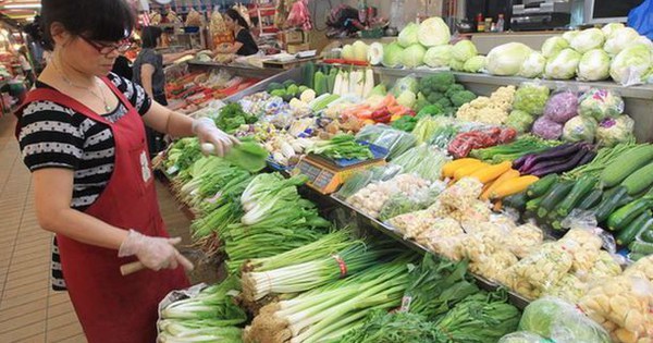 3 tạ rau quả nhiễm hóa chất độc hại bị thu giữ, tiêu hủy ở Sơn La: Cảnh báo 5 loại rau quả dễ "ngậm thuốc trừ sâu" nhất chợ