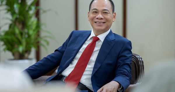 VinFast công bố doanh thu quý 1 tăng 150%, tỷ phú Phạm Nhật Vượng đã tài trợ 20.500 tỷ đồng, Vingroup cho vay 30.500 tỷ đồng