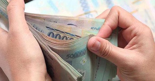 Công an Hà Nội khuyến cáo: Người đi vay chờ công bố chính thức từ NHNN về thử nghiệm cho vay ngang hàng, tránh bị app tín dụng lừa vay lãi nặng