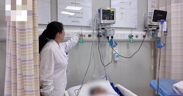 Người phụ nữ bỗng ho ra máu sau khi đi ra từ nhà tắm: Bác sĩ nói “hành động này tạo ra khí độc”