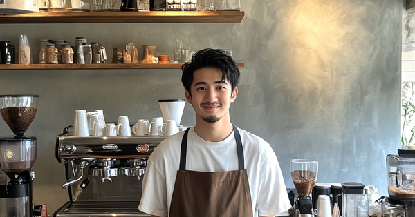 Bỏ hàng trăm triệu để đầu tư quán, bán cốc cà phê 15.000 - TẠI SAO VẪN LÃI?