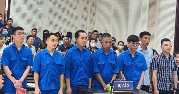 Lập hồ sơ giả, cắt xén lương nhân viên, 9 cựu cán bộ một Sở ở Quảng Ninh lĩnh án