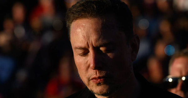 Elon Musk sắp mất 2 tỷ USD/năm khi Mỹ xem xét ngừng bán tín chỉ carbon, Tesla từ lãi hơn 400 triệu USD xuống lỗ 186 triệu USD