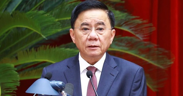 Kết luận của Bộ Chính trị, Ban Bí thư về tổ chức chính quyền địa phương, sắp xếp bộ máy