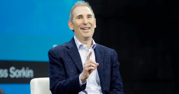 CEO của Amazon: Những người ở độ tuổi 20 thường mắc phải lỗi này, tôi đã ‘may mắn’ tránh được