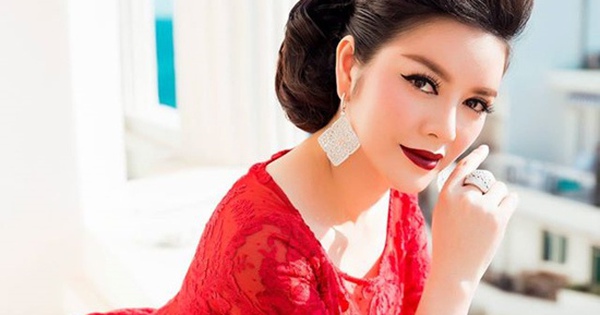 Phú bà giàu sụ của Vbiz: Xây biệt phủ 10.000m2, mua nhiều đồ đến mức mất cũng không hay biết