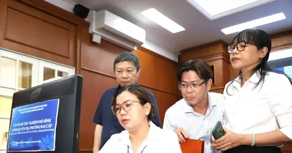 Ngày đầu chạy thử xã, phường mới