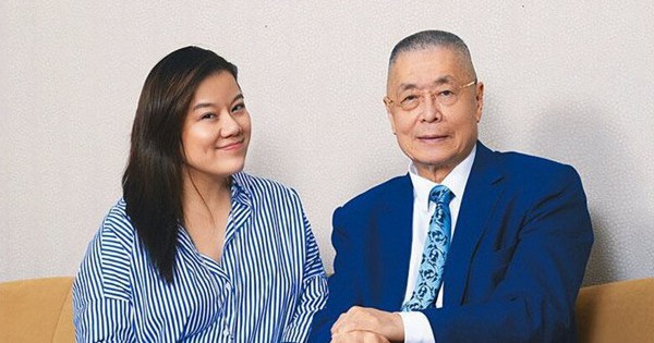 "Ngưu Ma Vương" U90: Hạnh phúc bên vợ kém 37 tuổi và con trai 2 tuổi