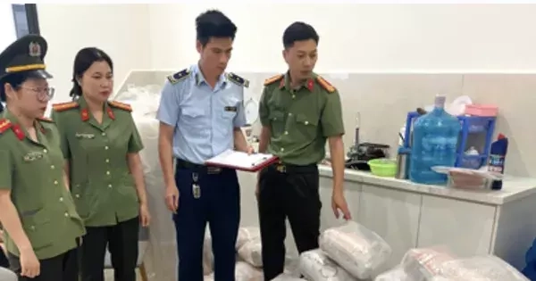 Triệt phá cơ sở làm giả thức ăn cho mèo ở Hưng Yên