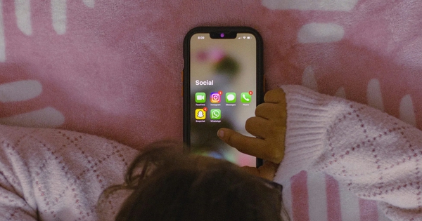 iOS 26 có loạt công cụ bảo vệ trẻ em, nhiều tính năng phụ huynh nên biết!