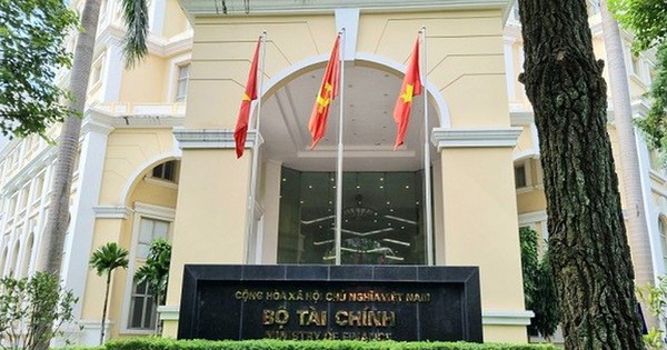 Bộ Tài chính hướng dẫn việc xử lý trụ sở, nhà đất công sau sắp xếp đơn vị