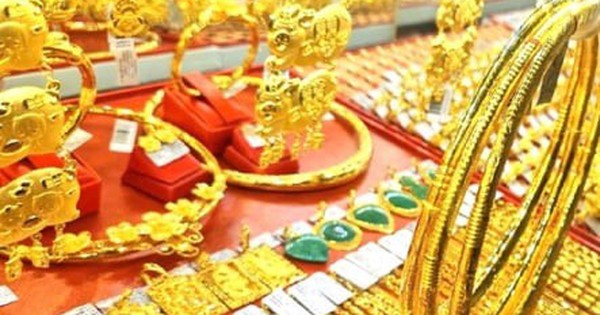 Giá vàng hôm nay 15/6: Vàng thế giới tiếp tục tăng