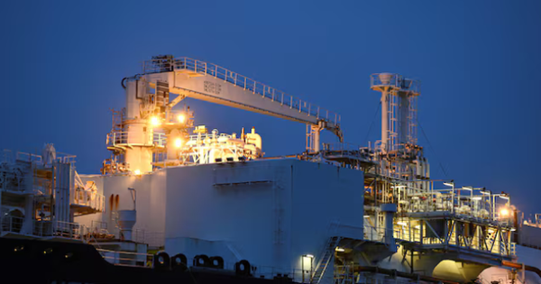 Liệu OPEC+ có đủ sức trở thành 'cứu tinh' dầu thô cho toàn cầu trước lo sợ gián đoạn nguồn cung từ Iran?