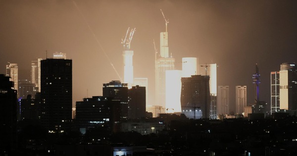 Iran xuyên thủng phòng không đa tầng của Israel bằng tên lửa "không thể đánh chặn"?