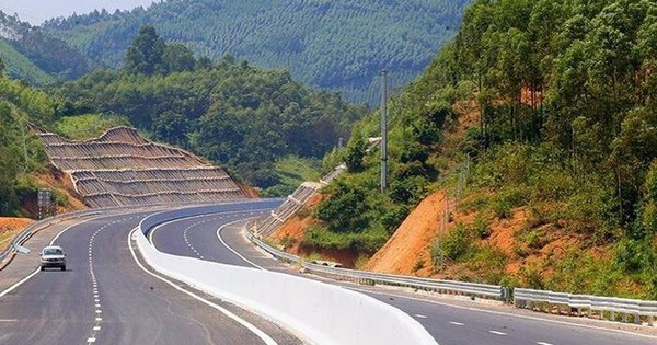 Nhanh chóng khắc phục bong tróc trên cao tốc Vĩnh Hảo - Phan Thiết