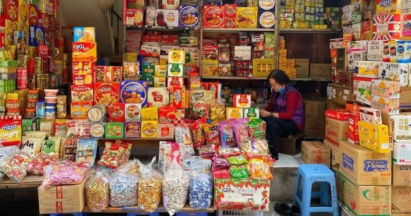 Tại sao các hộ kinh doanh đóng cửa hàng loạt?