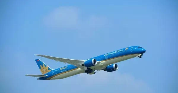 Máy bay từ Đà Nẵng đi Hà Nội hạ cánh khẩn cấp ở Huế