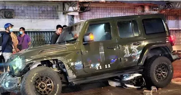 Vụ ô tô tông loạt xe máy khiến 2 mẹ con tử vong: Tài xế ra công an trình diện