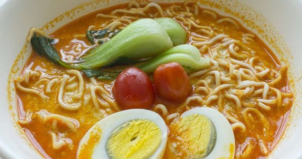 Chuyên gia chỉ 4 cách ăn mì tôm không độc hại