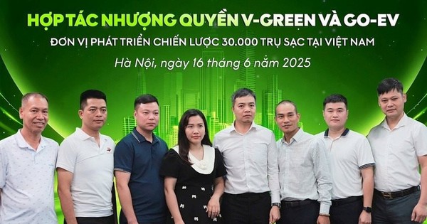 Tỷ phú Phạm Nhật Vượng chốt khách sộp từ Phú Thọ: Nhượng quyền 30.000 trạm sạc VinFast, phủ toàn quốc