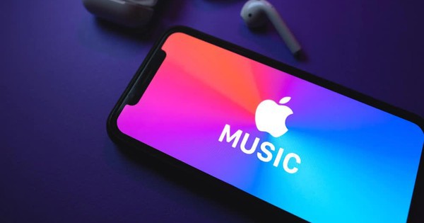Sếp Apple Music chỉ trích mạnh mẽ các dịch vụ nghe nhạc miễn phí, gọi đó là "sai lầm khủng khiếp"