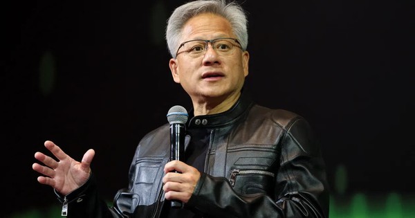 Lý do CEO Jensen Huang luôn lo lắng Nvidia có thể sụp đổ bất cứ lúc nào