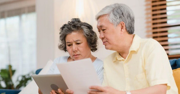 Sốc: Cụ ông 93 tuổi đòi ly hôn vợ 85 tuổi vì "vừa không có tham vọng vừa thiếu trách nhiệm", đã ly thân 3 năm
