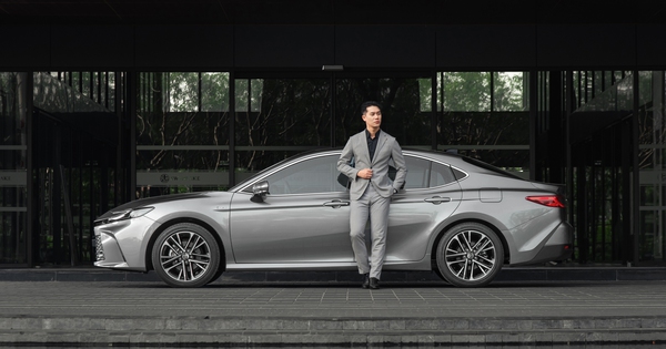 Toyota Camry 2025 - Bạn đồng hành cùng doanh nhân trong những thời khắc quan trọng