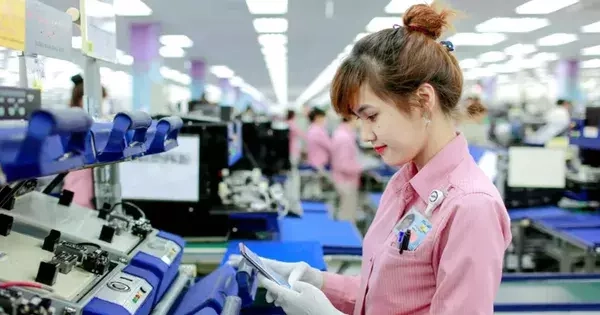 Đề nghị sớm giảm giờ làm, cải cách tăng lương cho cán bộ, công chức
