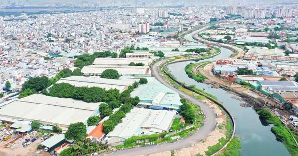 Khoác áo mới cho kênh Tham Lương - Tuyến đường độc tôn đi ngang 7 quận huyện