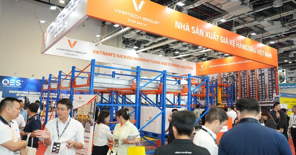 Vinatech Group ra mắt kệ tự động Shuttle Four Way tại VIMF 2025